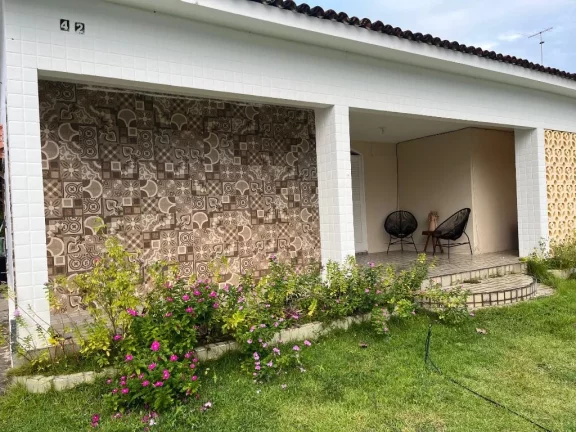 Imagem Casa com 3 dormitórios à venda, 135 m² por R$ 750.000,00 - Bairro dos Estados - João Pessoa/PB Imagem Casa com 3 dormitórios à venda, 135 m² por R$ 750.000,00 - Bairro dos Estados - João Pessoa/PB