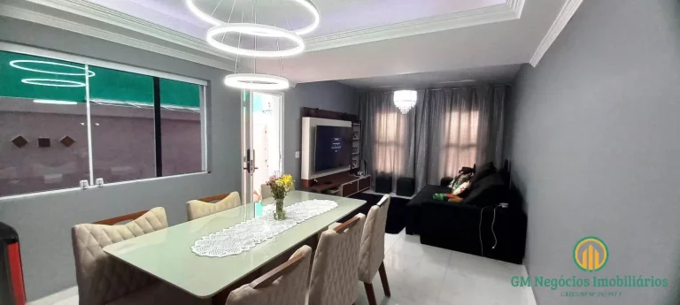 Casa com 3 dorms ( 1 suite ) em condomínio