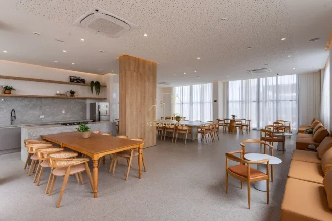 Imagem Apartamento à Venda no Beach Class Jaguaribe ? 2 Quartos, Varandão e Vista Privilegiada | 64 m² | 2 Vagas