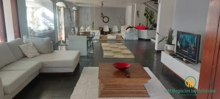 Imagem Casa com 5 suítes amplas, em Vila Fechada segurança 24h