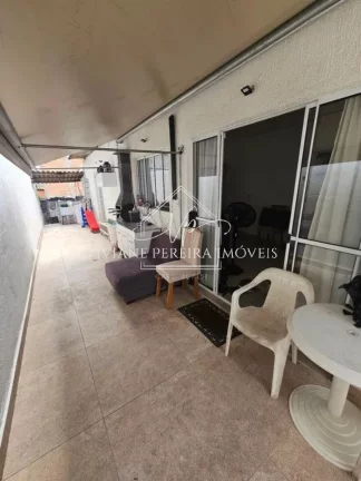 Imagem Casa à venda em Osasco-SP, bairro Santa Maria: 2 quartos, 1 banheiro, 2 vagas de garagem, 125m² de área. ¡Agende sua visita!