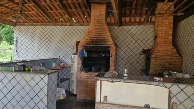 Imagem Chácara para Venda em Brasília, Setor Habitacional Tororó (Jardim Botânico), 3 dormitórios, 1 suíte, 3 banheiros, 4 vagas