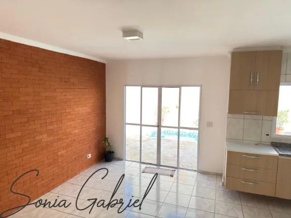Imagem Casa de 4 quartos com suíte em condomínio de luxo em Vinhedo-SP, Condomínio Terras de São Francisco, 187m², 4 vagas. Imagem Casa de 4 quartos com suíte em condomínio de luxo em Vinhedo-SP, Condomínio Terras de São Francisco, 187m², 4 vagas.