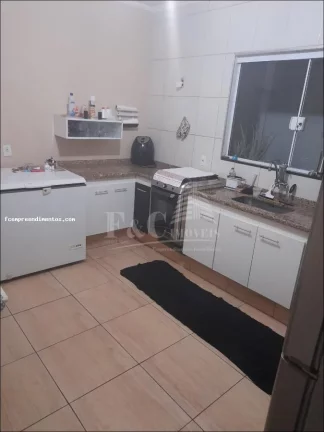 Imagem Casa para Venda em Limeira, Jardim Anhangüera, 2 dormitórios, 1 banheiro, 1 vaga