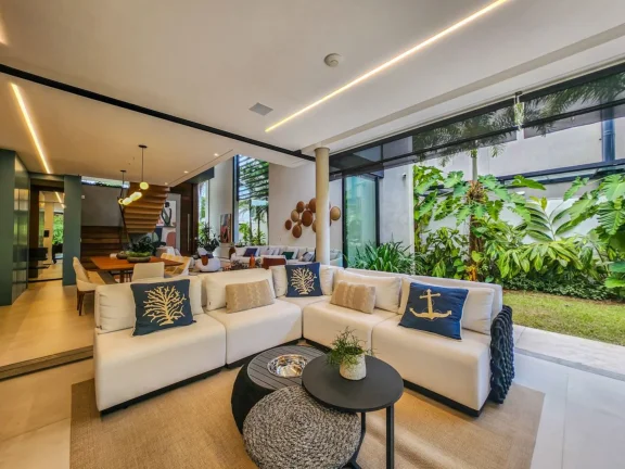 Imagem Casa de luxo à venda em Riviera de São Lourenço Módulo 18: 7 quartos, 7 suítes, 3 salas, 6 vagas, 479m² de área.