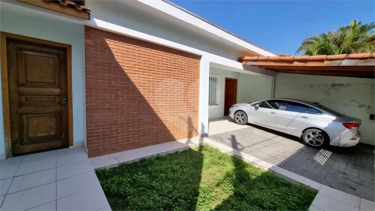 Imagem Casa à venda com 3 quartos, sendo 3 suítes, em Vila Sônia, São Paulo - SP