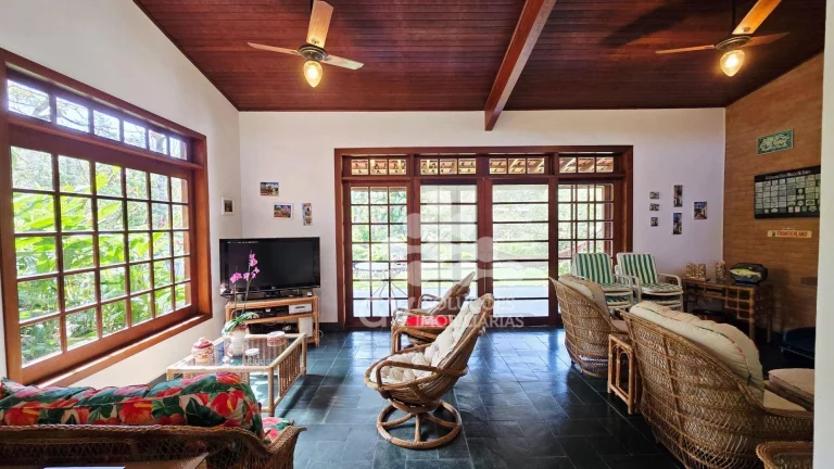 Imagem Casa com 3 dormitórios à venda, 195 m² por R$ 2.000.000,00 - Condomínio Lagoinha - Ubatuba/SP