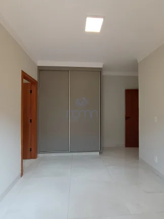 Imagem Village Provence - Casa completa: 3 suítes, escritório e roupeiro