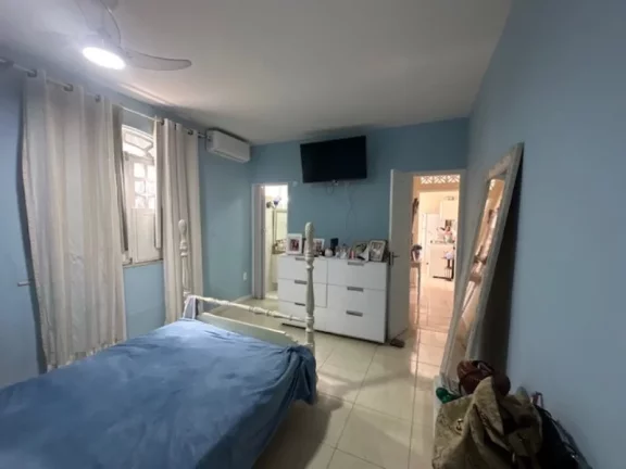 Imagem A 5ª Avenida Imóveis apresenta esta bem localizada CASA TÉRREA, c/ 3 Suites + anexo, ideal p/ fins RESIDENCIAL e ou COMERCIAL, melhor ponto da Pituba