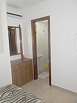 Imagem Pitangueiras - Lindo Apartamento, Vista Maravilhosa do Mar, Calçadão, 1 por andar