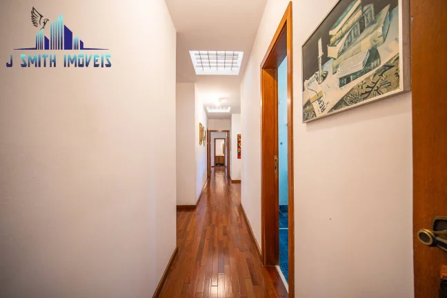 Imagem Casa com 5 Suítes para venda, em rua fechada na Granja Viana - Cotia