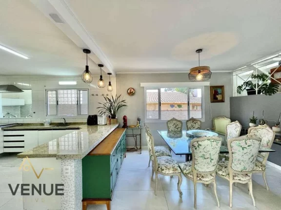 Imagem Casa com 4 dormitórios à venda, 365 m² por R$ 2.568.000,00 - Jardim do Golf I - Jandira/SP