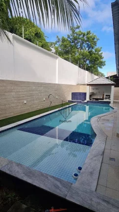 Imagem Casa Triplex em condomínio fechado no Portal do Sol - CA0058