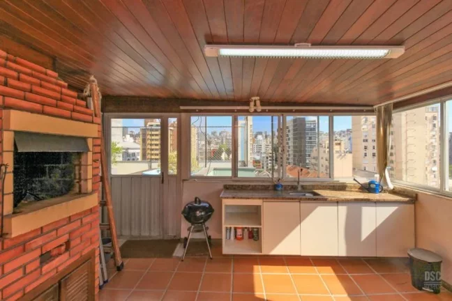 Imagem Cobertura com 3 Quartos à Venda, 200 m² em Auxiliadora - Porto Alegre