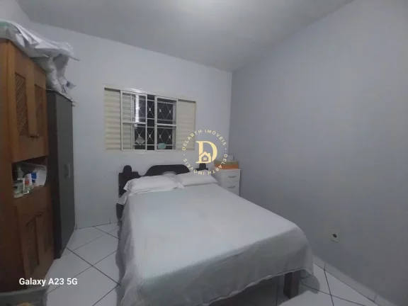Imagem Casa - 3 dormitórios- 180m² - Jd. Elza Maria - Jacarei