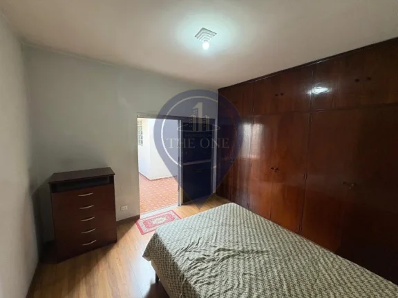 Imagem Imperdível Casa de 4 Quartos na Vila Guarani (z Sul), São Paulo-SP com 243m² e 3 Vagas de Garagem!