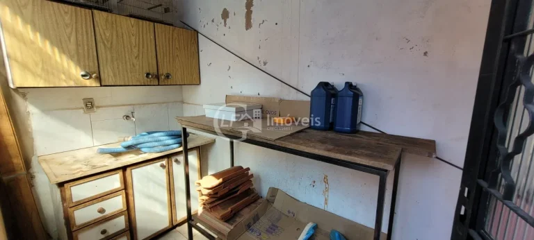 Imagem Casa à venda em Campo Grande-MS, bairro Coronel Antonino: 2 quartos, 1 sala, 2 banheiros, 2 vagas, 140m² de área. ¡Não perca!