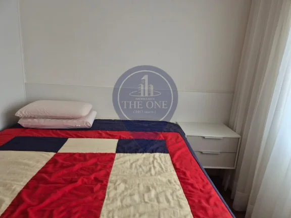Imagem Imperdível! Apartamento à venda em São Paulo-SP, Aclimação. 2 quartos, 2 salas, 1 banheiro, 1 vaga de garagem. 102m².