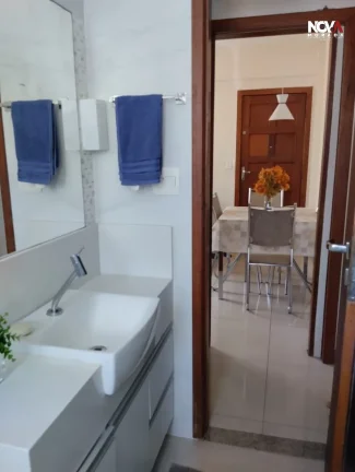 Imagem Localizado em um condomínio fechado em Coqueiral de Itaparica, Vila Velha, este apartamento de 2 qu...