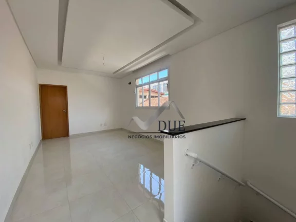 Imagem Casa Sobreposta Alta com 3 dormitórios à venda, 92 m² por R$ 850.000 - Embaré - Santos/SP