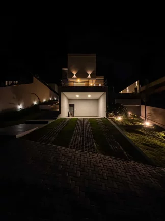 Imagem Casa à venda com 3 quartos, sendo 3 suítes, no condomínio Quintas da Boa Vista, Atibaia - SP