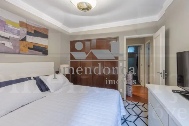 Imagem Apartamento reformado em Perdizes com 4 quartos( 1 suite )e 1 vaga, 198m²