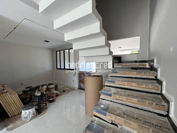 Imagem Sobrado moderno no Cond. Morada das Flores com 3 dormitórios (1 suíte), 2 vagas, 143m² construídos em terreno de 128m². Entrega prevista para dezembro.