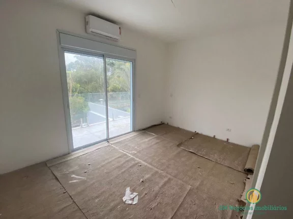 Imagem Casa nova, clean, 4 dormitorios, suítes com piscina em condomínio