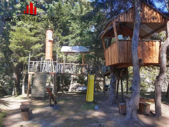 Imagem Casa a Venda Condomínio, Estilo Chalé num Terreno de 5080,00 m².