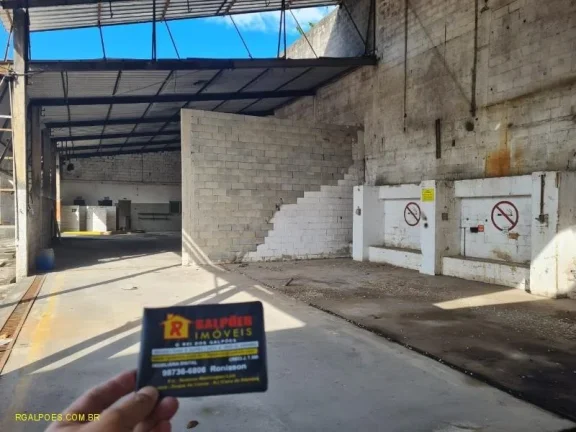 Imagem Galpão para Locação em DUQUE DE CAXIAS, Figueira, 2 banheiros
