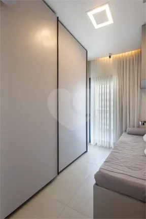 Imagem Apartamento à venda com 3 quartos, sendo 1 suíte, no condomínio Vn Capote Valente, São Paulo - SP