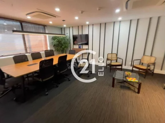 Imagem Meio andar Triple A - Itaim - 162m²