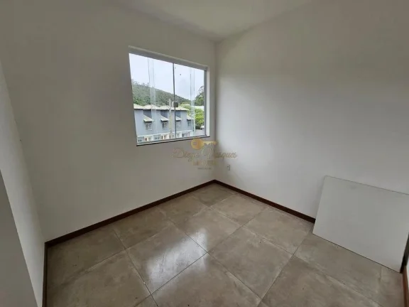 Imagem Casa em Condomínio para Venda em Teresópolis / RJ no bairro Cascata do Imbuí