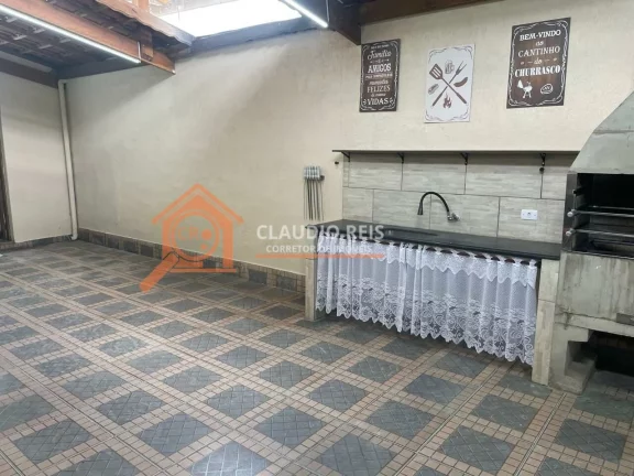 Imagem Casa com 3 Quartos à venda, 247m² - Campo Grande