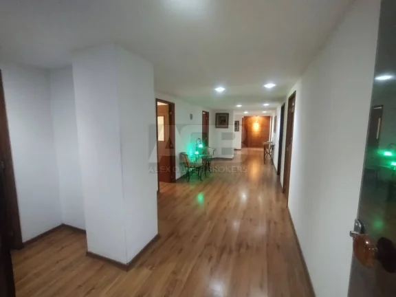 Imagem Andar Comercial à venda na Rio Branco, 290m2, Andar exclusivo, com 9 salas.