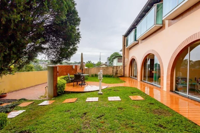 Imagem Casa para Venda em Curitiba, Jardim Social, 4 dormitórios, 1 suíte, 4 banheiros, 4 vagas