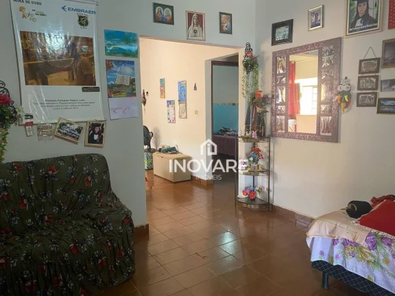Imagem Casa com 2 dormitórios à venda, 184 m² por R$ 270.000,00 - Setor Paranaíba - Itumbiara/GO