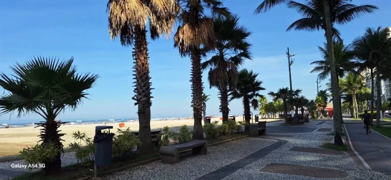 Imagem Casa à Venda em Aviação, Praia Grande - SP