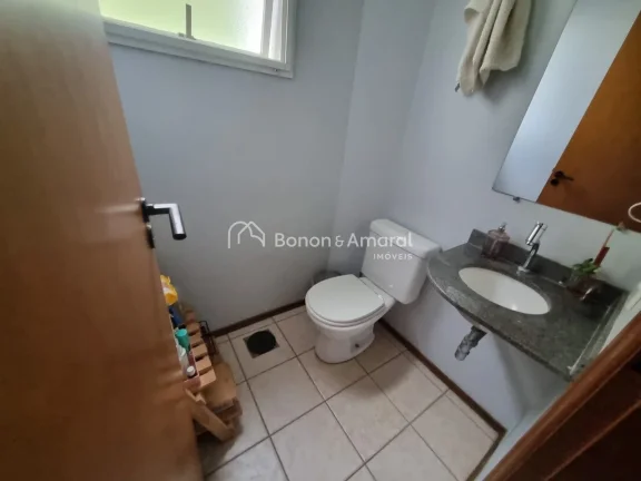 Imagem Sobrado à venda no bairro Santa Cândida, em excelente localização, próxima à PUC-Campinas e à...