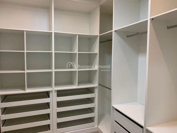 Imagem Excelente sobrado novo no Condomínio Luzern, Swiss Park, Campinas.
Conta com 5 suítes completas (s...