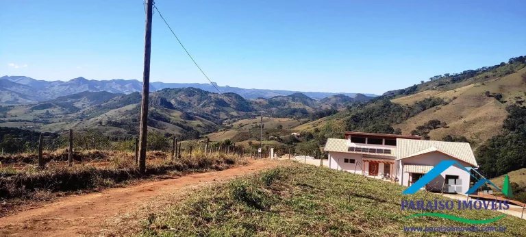 Imagem Terreno a venda em Gonçalves com vista para a Pedra do Baú.