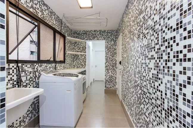 Imagem Apartamento com 4 Quartos à Venda, 197 m² em Itaim Bibi - São Paulo
