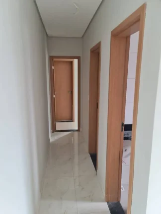 Imagem Cobertura à Venda com 108m², 2 dormitórios, 1 suíte, 1 sala e 2 vagas!!!