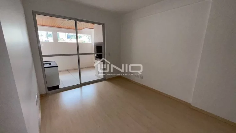 Imagem Apartamento Suíte e 2 Dormitórios Semi Mobiliado - Ed San Marino