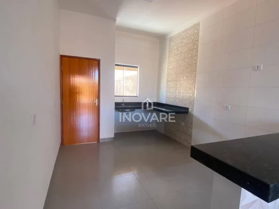 Imagem Casa com 2 dormitórios à venda, 80 m² por R$ 330.000,00 - Alto do Trindade - Itumbiara/GO