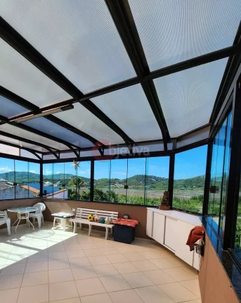 Imagem Casa triplex em condomínio, 4 quartos, Ogiva - Cabo Frio