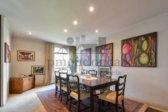Imagem Apartamento no Jardim Paulista com 239m², 3 quartos (1 suíte) e 1 vaga.