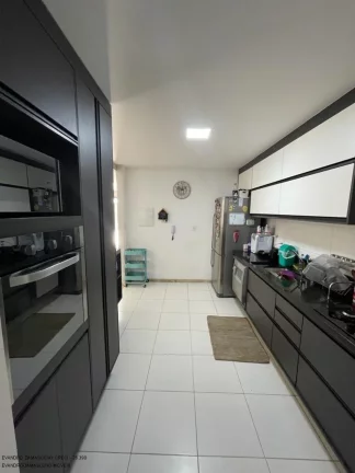 Imagem Imperdível oportunidade: Casa à venda em Camaçari-BA, Boa União (Abrantes) - 3 quartos, 3 suítes, 2 salas, 1 banheiro, 2 vagas, 120m².