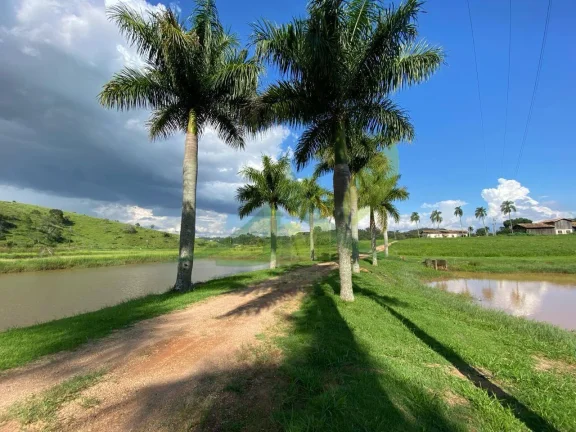 Imagem Fazenda Á Venda em Atibaia Completa de 21,5 Alqueires