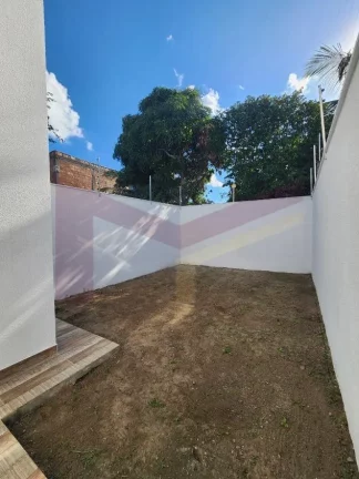Imagem Casa 2/4 sendo 1 suite no Conjunto Feira VII